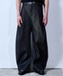 SINSS（シンス）の「Side tuck curve denim / サイドタックカーブデニム（デニムパンツ・SMALL）」