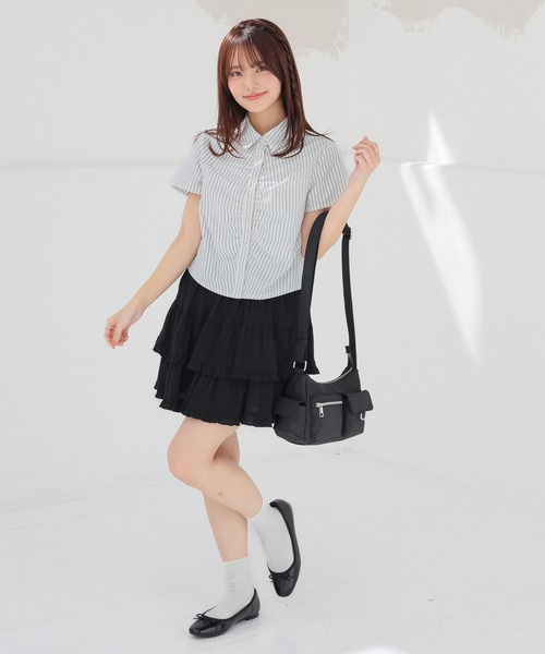 Honeys(ハニーズ)の「フロントギャザーシャツ(シャツ/ブラウス・キッズ・グレー/ホワイト×ネイビー/サックスブルー系/ホワイト・150cm/L/M/S)」の14枚目の写真