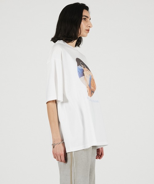 PRANK PROJECT(プランクプロジェクト)の「Keep Calm and Stay プリントTシャツ / Art Graphic Oversized T-shirt(Tシャツ/カットソー・レディース・ホワイト/ブラック・FREE)」の3枚目の写真