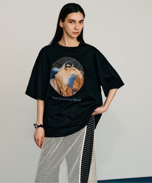 PRANK PROJECT(プランクプロジェクト)の「Keep Calm and Stay プリントTシャツ / Art Graphic Oversized T-shirt(Tシャツ/カットソー・レディース・ホワイト/ブラック・FREE)」の18枚目の写真