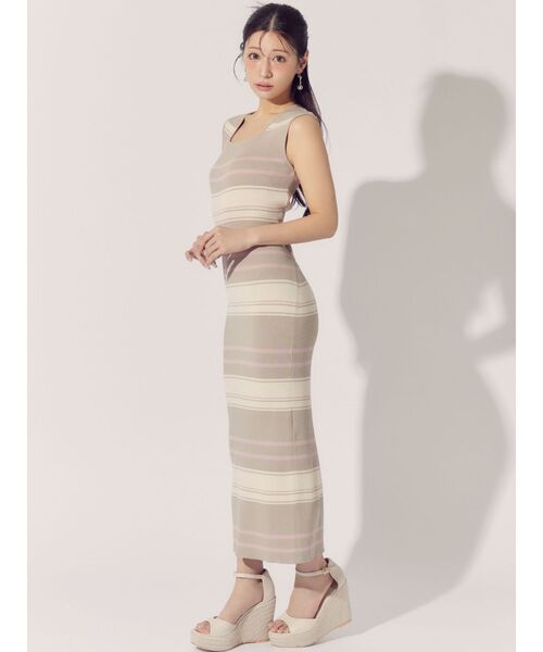 RESEXXY(リゼクシー)の「ストラップウェッジサンダル(サンダル・レディース・ベージュ/ブラック・LARGE/MEDIUM/SMALL)」の15枚目の写真