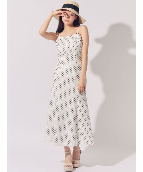 RESEXXY(リゼクシー)の「ストラップウェッジサンダル(サンダル・レディース・ベージュ/ブラック・LARGE/MEDIUM/SMALL)」の17枚目の写真
