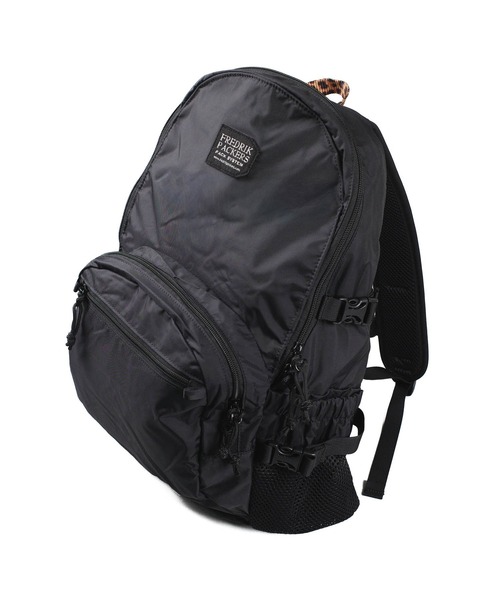 FREDRIK PACKERS(フレドリックパッカーズ)の「【別注】【FREDRIK PACKERS/フレドリックパッカーズ】マザーズバッグ 210D DAY PACK TIPI ゼブラ レオパード(バックパック/リュック・レディース・レオパード/ゼブラ・FREE)」の3枚目の写真