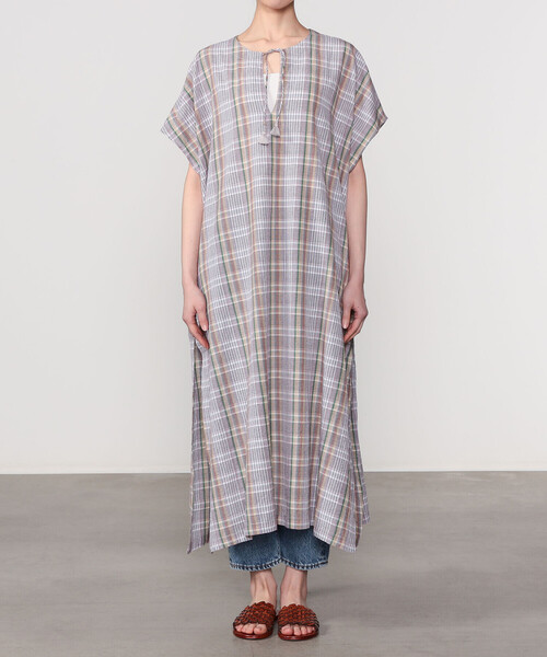 Bshop(ビショップ)の「INDIA INDUSTRY | マドラスチェック カフタンワンピース WOMEN(ワンピース・レディース・ブルー系その他/グレー系その他・1)」の12枚目の写真