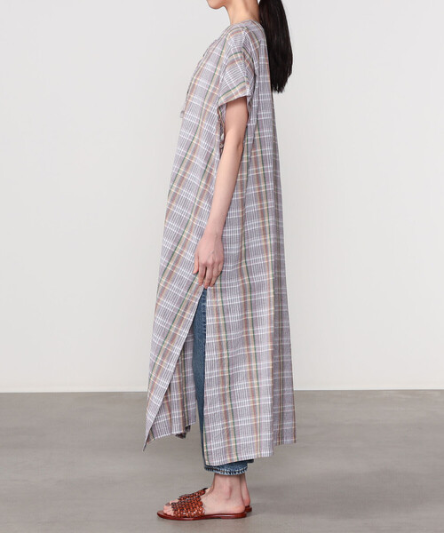 Bshop(ビショップ)の「INDIA INDUSTRY | マドラスチェック カフタンワンピース WOMEN(ワンピース・レディース・ブルー系その他/グレー系その他・1)」の11枚目の写真