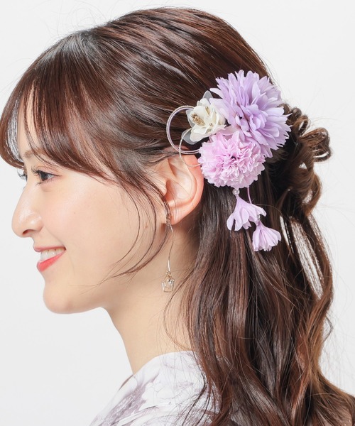 Honeys(ハニーズ)の「浴衣髪飾り(ダリアしだれ藤)(和装小物・レディース・アイボリー/ピンク/ラベンダー・FREE)」の2枚目の写真