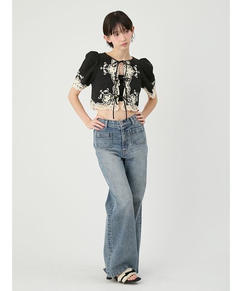 LILY BROWN（リリーブラウン）の「カットワークパネルレースジャケット