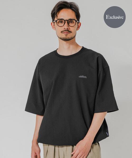 THOUSAND MILE(サウザンドマイル)の「『吸水速乾/UVカット』『別注』THOUSAND MILE×URBAN RESEARCH WASHER CODE T-SHIRTS(Tシャツ/カットソー・メンズ・チャコールグレー/ブラック/ストライプ・SMALL/MEDIUM/LARGE)」の2枚目の写真