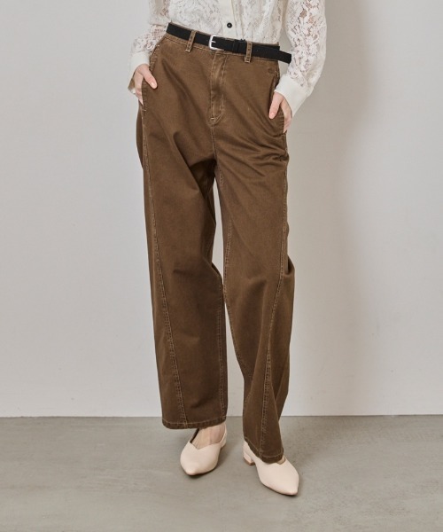 COMMON+HAUS(コモンハウス)の「ウォッシュド バレルパンツ(デニムパンツ・レディース・ブルー/アイボリー/ブラウン・S/M/L)」の3枚目の写真