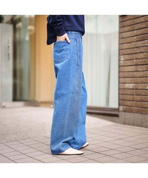 COMMON+HAUS(コモンハウス)の「ウォッシュド バレルパンツ(デニムパンツ・レディース・ブルー/アイボリー/ブラウン・S/M/L)」の9枚目の写真