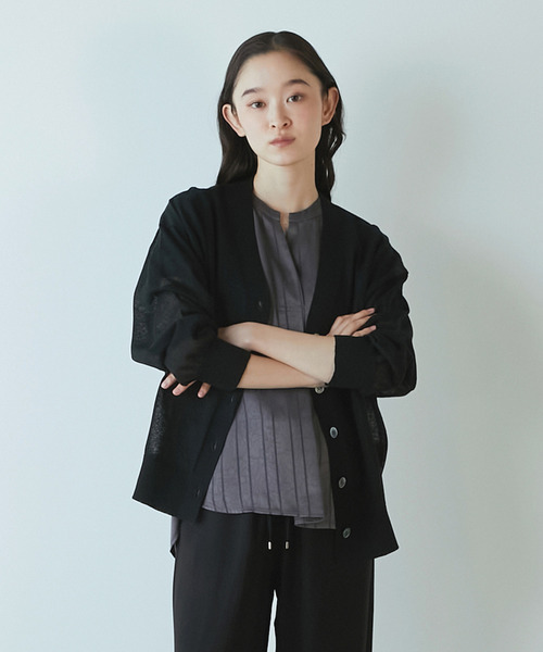 LOGEMENT DE CLAIRE(ロジュモンドクレール)の「Vネックカーディガン(カーディガン/ボレロ・レディース・セージグリーン/ブラック/ラベンダー/ネイビー・FREE)」の1枚目の写真