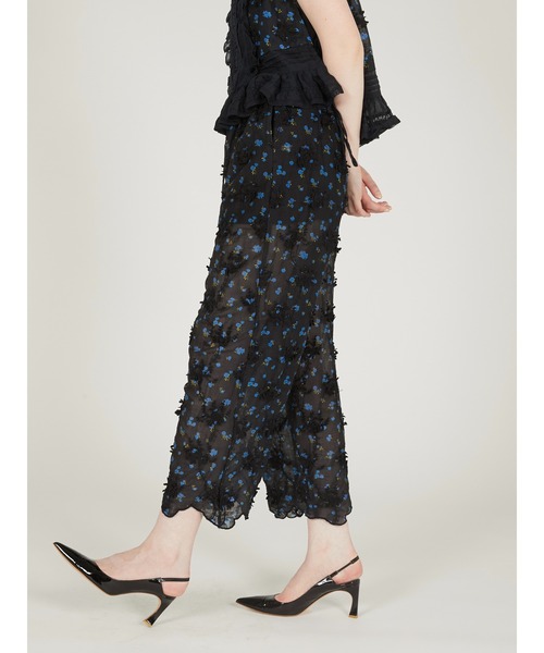 crinkle crinkle crinkle(クリンクルクリンクルクリンクル)の「【crinkle crinkle crinkle】sheer flower easy pants/シアーフラワーイージーパンツ(その他パンツ・レディース・アイボリー/ブラック・FREE)」の8枚目の写真