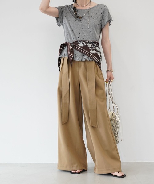 chuclla(チュクラ)の「ドットフリルヘムトップス chw26s287(Tシャツ/カットソー・レディース・オフホワイト/グレー・FREE)」の3枚目の写真