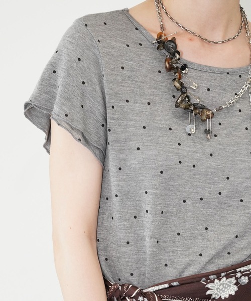 chuclla(チュクラ)の「ドットフリルヘムトップス chw26s287(Tシャツ/カットソー・レディース・オフホワイト/グレー・FREE)」の5枚目の写真