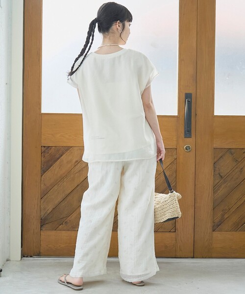 coen(コーエン)の「チビロゴ刺繍 オーガンジーシアーオーバーフレンチスリーブカットソー(Tシャツ/カットソー・レディース・オフホワイト/ベージュ/ライトブルー・M/L)」の4枚目の写真