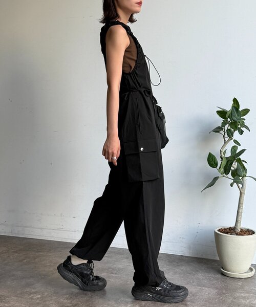 CPCM（シーピーシーエム）の「【2点セット】ストレッチナイロンパッカブルサロペ（つなぎ/オールインワン・レディース・ブラック/ベージュ/チャコールグレー・FREE）」の22枚目の写真