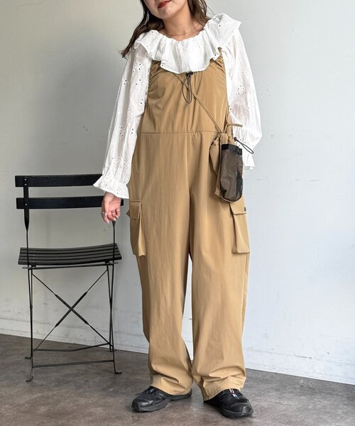 CPCM（シーピーシーエム）の「【2点セット】ストレッチナイロンパッカブルサロペ（つなぎ/オールインワン・レディース・ブラック/ベージュ/チャコールグレー・FREE）」の4枚目の写真