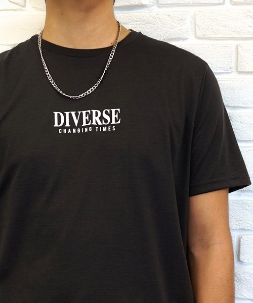 セール】ワンポイント スリムフィット ロゴ Tシャツ（Tシャツ