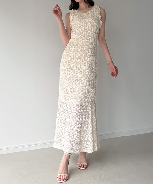 junoah(ジュノア)の「カットレースフリルノースリーブワンピース(ワンピース・レディース・アイボリー/ブラック・MEDIUM/SMALL/LARGE)」の2枚目の写真