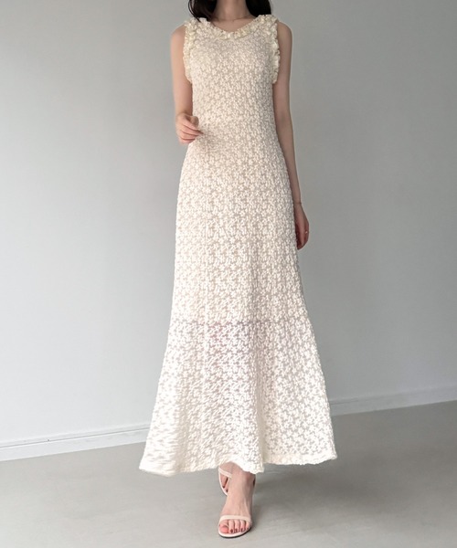 junoah(ジュノア)の「カットレースフリルノースリーブワンピース(ワンピース・レディース・アイボリー/ブラック・MEDIUM/SMALL/LARGE)」の5枚目の写真