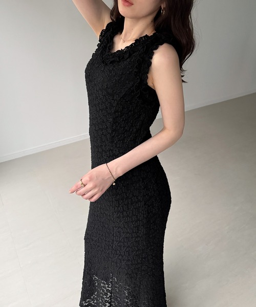 junoah(ジュノア)の「カットレースフリルノースリーブワンピース(ワンピース・レディース・アイボリー/ブラック・MEDIUM/SMALL/LARGE)」の8枚目の写真