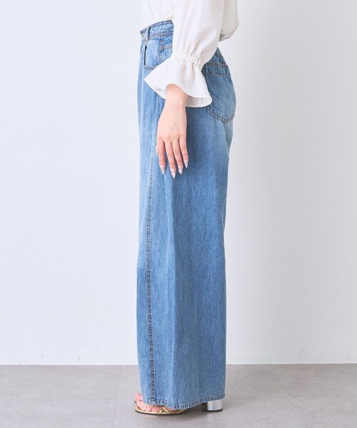 La boutique BonBon(ラブティックボンボン)の「【涼しいデニム】綿麻カーブデニムパンツ(その他パンツ・レディース・サックスブルー・2/1)」の16枚目の写真