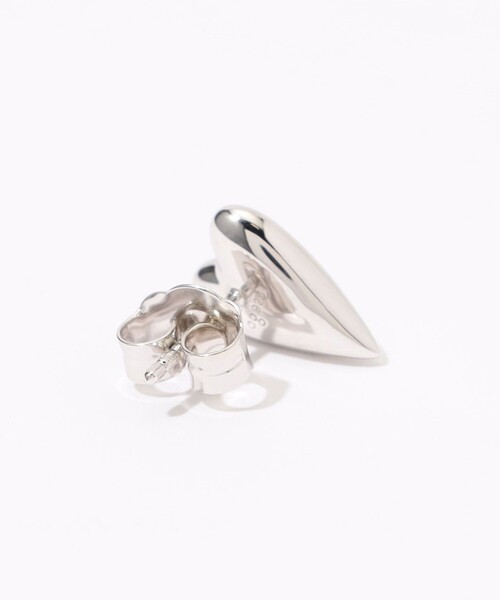 TOMORROWLAND (トゥモローランド)の「avgvst Yes-no Heart Studs シルバーピアス(ピアス(両耳用)・レディース・シルバー・FREE)」の4枚目の写真