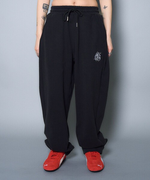 Subciety(サブサエティ)の「Side tuck sweatpants(スウェットパンツ・メンズ・グレー/ブラック・X-SMALL/LARGE/X-LARGE/SMALL/MEDIUM)」の12枚目の写真