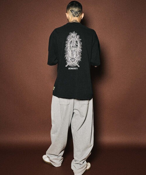 Subciety(サブサエティ)の「Side tuck sweatpants(スウェットパンツ・メンズ・グレー/ブラック・X-SMALL/LARGE/X-LARGE/SMALL/MEDIUM)」の19枚目の写真