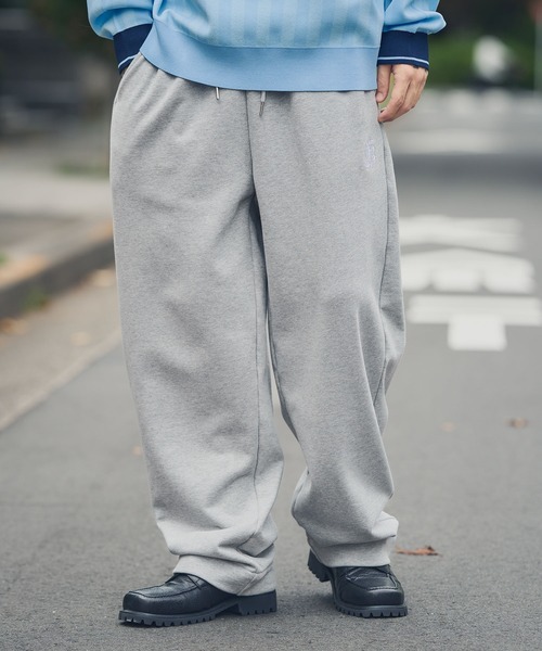 Subciety(サブサエティ)の「Side tuck sweatpants(スウェットパンツ・メンズ・グレー/ブラック・X-SMALL/LARGE/X-LARGE/SMALL/MEDIUM)」の1枚目の写真
