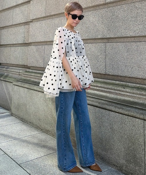 JENNE(ジェンヌ)の「ドットエアリーシフォントップス(その他トップス・レディース・ホワイト/ブラック・MEDIUM/LARGE/SMALL)」の19枚目の写真