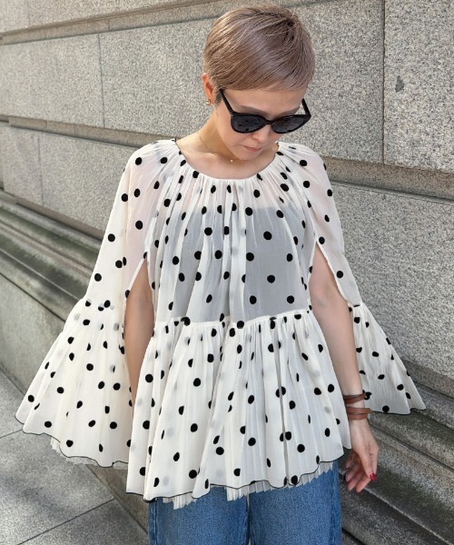 JENNE(ジェンヌ)の「ドットエアリーシフォントップス(その他トップス・レディース・ホワイト/ブラック・MEDIUM/LARGE/SMALL)」の20枚目の写真