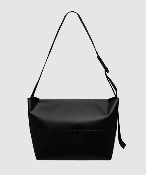 MARNI(マルニ)の「TRIBECA / メッセンジャーバッグ(ショルダーバッグ・メンズ・ブラック・ONE SIZE)」の2枚目の写真