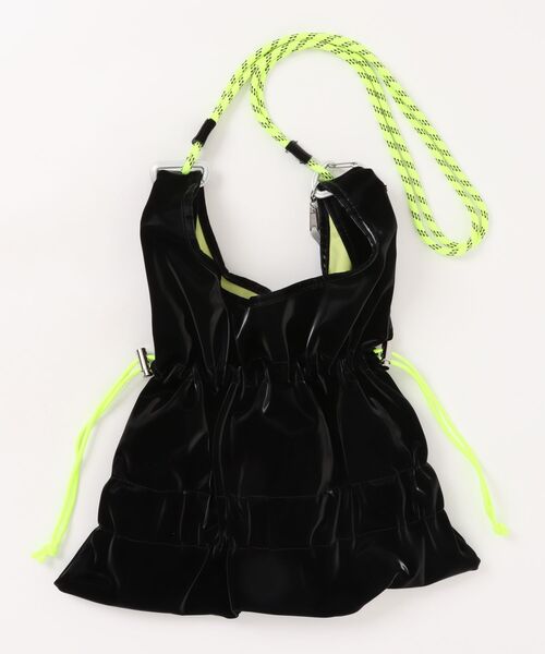 cheek（BAG）（チーク）の「【cheek】tiered code one shoul ティアード ギャザー ワンショルダーバッグ｜ロープハンドル ドローコード（トートバッグ・レディース・グレー/ブラック/ピンク/カーキ・フリー）」の8枚目の写真