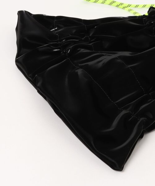 cheek（BAG）（チーク）の「【cheek】tiered code one shoul ティアード ギャザー ワンショルダーバッグ｜ロープハンドル ドローコード（トートバッグ・レディース・グレー/ブラック/ピンク/カーキ・フリー）」の9枚目の写真