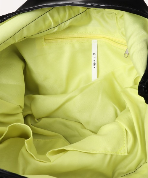 cheek（BAG）（チーク）の「【cheek】tiered code one shoul ティアード ギャザー ワンショルダーバッグ｜ロープハンドル ドローコード（トートバッグ・レディース・グレー/ブラック/ピンク/カーキ・フリー）」の18枚目の写真