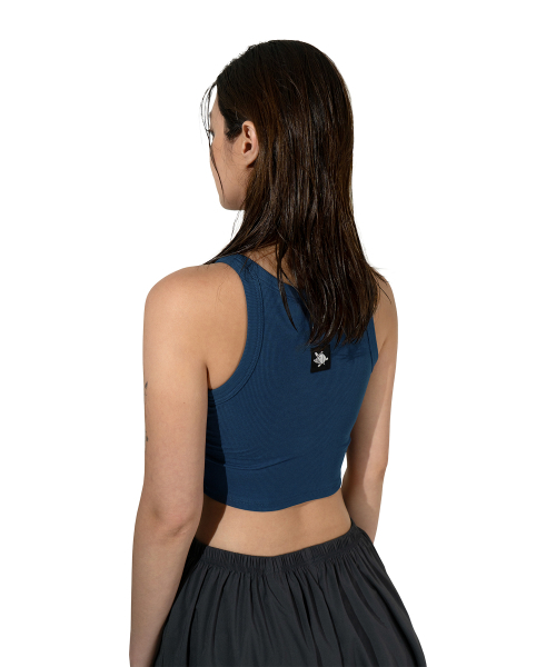 WHILE(ワイル)の「ブラックテープボリュームブラトップ (AQUA BLUE)(チューブトップ・レディース・その他・LARGE/MEDIUM/SMALL)」の2枚目の写真