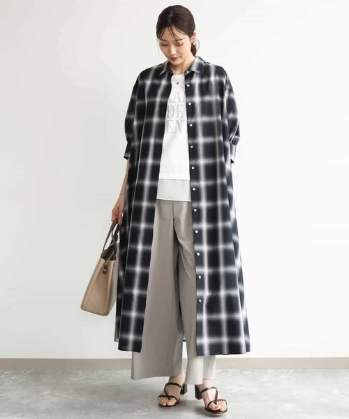 MK MICHEL KLEIN（エムケーミッシェルクラン）の「[洗える]オンブレチェック柄シャツワンピース（シャツワンピース・レディース・ネイビー/ブラウン・38）」の13枚目の写真