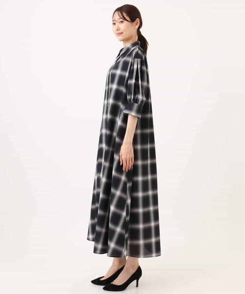 MK MICHEL KLEIN（エムケーミッシェルクラン）の「[洗える]オンブレチェック柄シャツワンピース（シャツワンピース・レディース・ネイビー/ブラウン・38）」の15枚目の写真