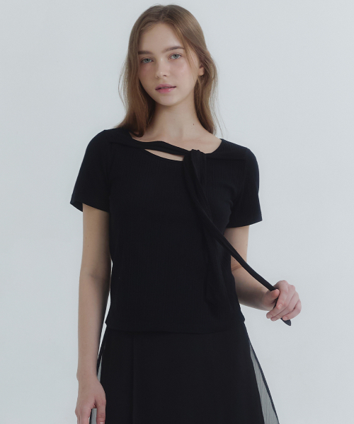 MICANE(ミケーネ)の「エヌエリンストラップポイントT(Tシャツ/カットソー・レディース・ブラック/アイボリー・1/2/4/3)」の6枚目の写真