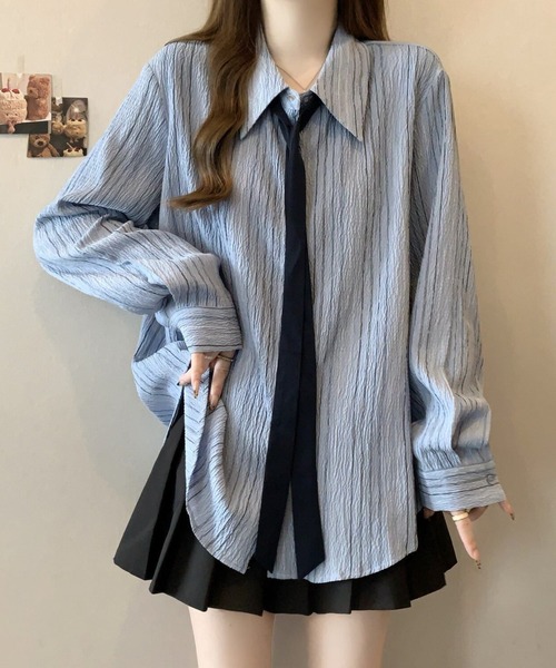 AMAJI（アマジ）の「ネクタイ付き ストライプ柄 レギュラーカラー ロング長袖シャツ（シャツ/ブラウス・レディース・ライトブルー/ベージュ・LARGE/X-LARGE/MEDIUM）」の4枚目の写真