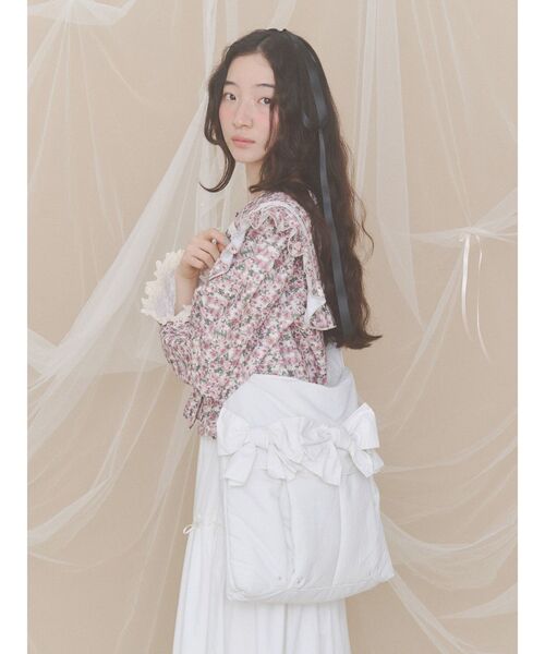merry jenny(メリージェニー)の「パデットリボンショルダーバッグ(ショルダーバッグ・レディース・ブラック/オフホワイト/グレー・FREE)」の8枚目の写真
