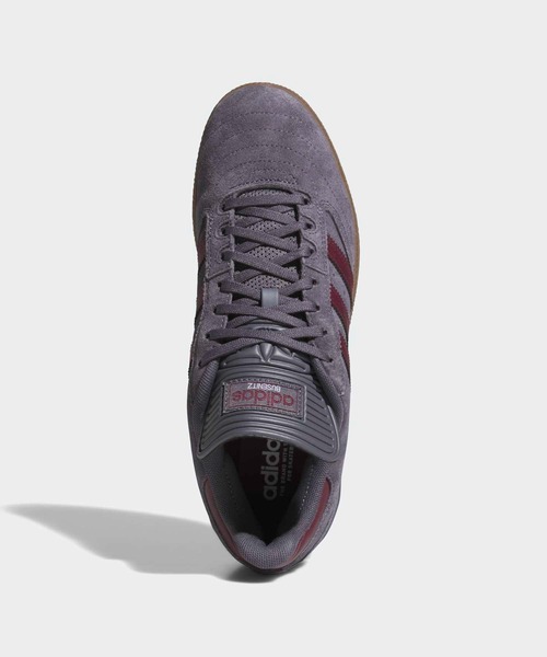 adidas（アディダス）の「UNISEX アディダス スケートボーディング ブセニッツ [BUSENITZ] アディダスオリジナルス（メンズ/レディース） / アディダスオリジナルス adidas Originals（スニーカー・メンズ・ブルー・22.5cm/23.5cm/24.0cm/24.5cm/25.0cm/25.5cm/26.0cm/26.5cm/27.0cm/27.5cm/28.0cm/28.5cm/29.0cm）」の2枚目の写真