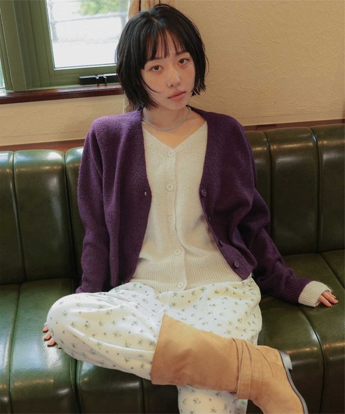 miette(ミエット)の「レイヤードライクVネックニットカーディガン(カーディガン/ボレロ・レディース・ブラウン/パープル/チャコール・FREE)」の1枚目の写真