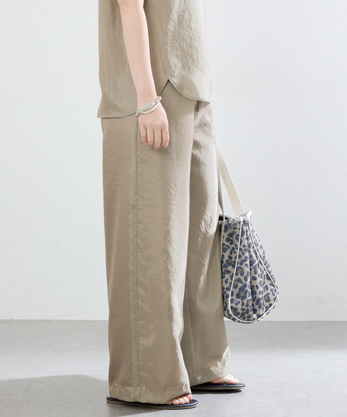 IENA(イエナ)の「《接触冷感/セットアップ対応》シルキータフタイージーパンツ(その他パンツ・レディース・ブラック/ベージュ・38/36/34)」の15枚目の写真