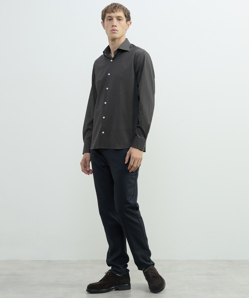 MEN'S MELROSE(メンズメルローズ)の「HITOYOSHIダブルネーム | テックジャージワイドカラーシャツ(シャツ/ブラウス・メンズ・ネイビー/ブラウン・2/3/4)」の8枚目の写真