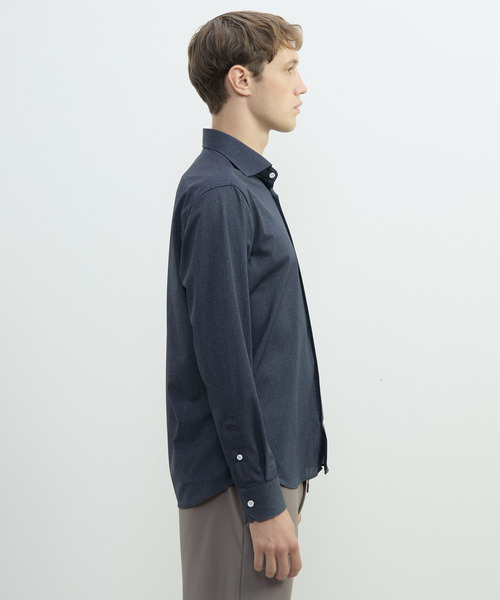 MEN'S MELROSE(メンズメルローズ)の「HITOYOSHIダブルネーム | テックジャージワイドカラーシャツ(シャツ/ブラウス・メンズ・ネイビー/ブラウン・2/3/4)」の13枚目の写真
