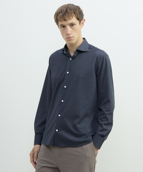 MEN'S MELROSE(メンズメルローズ)の「HITOYOSHIダブルネーム | テックジャージワイドカラーシャツ(シャツ/ブラウス・メンズ・ネイビー/ブラウン・2/3/4)」の18枚目の写真