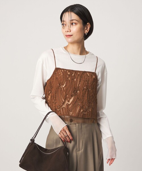 green label relaxing(グリーンレーベルリラクシング)の「テープシシュウ ショート キャミソール(キャミソール・レディース・ブラック/ブラウン系・FREE)」の1枚目の写真
