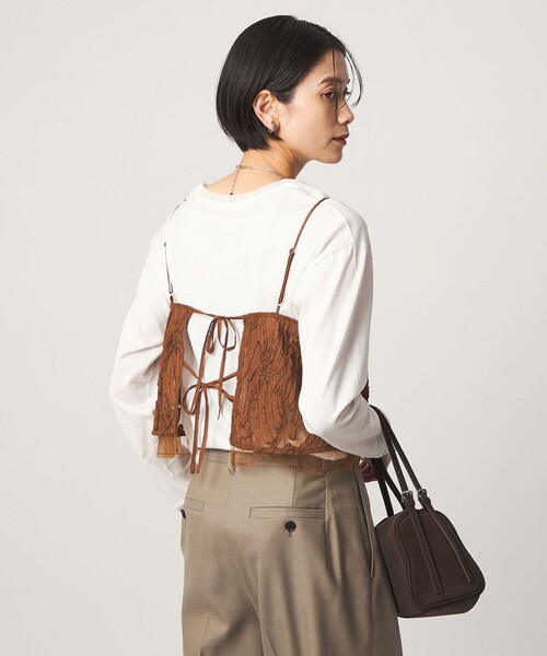 green label relaxing(グリーンレーベルリラクシング)の「テープシシュウ ショート キャミソール(キャミソール・レディース・ブラック/ブラウン系・FREE)」の4枚目の写真